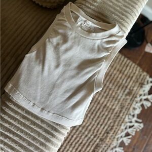 Free People white cropped tank 🤍